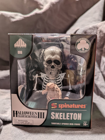 HALLOWEEN 3 SKELETON Spinature